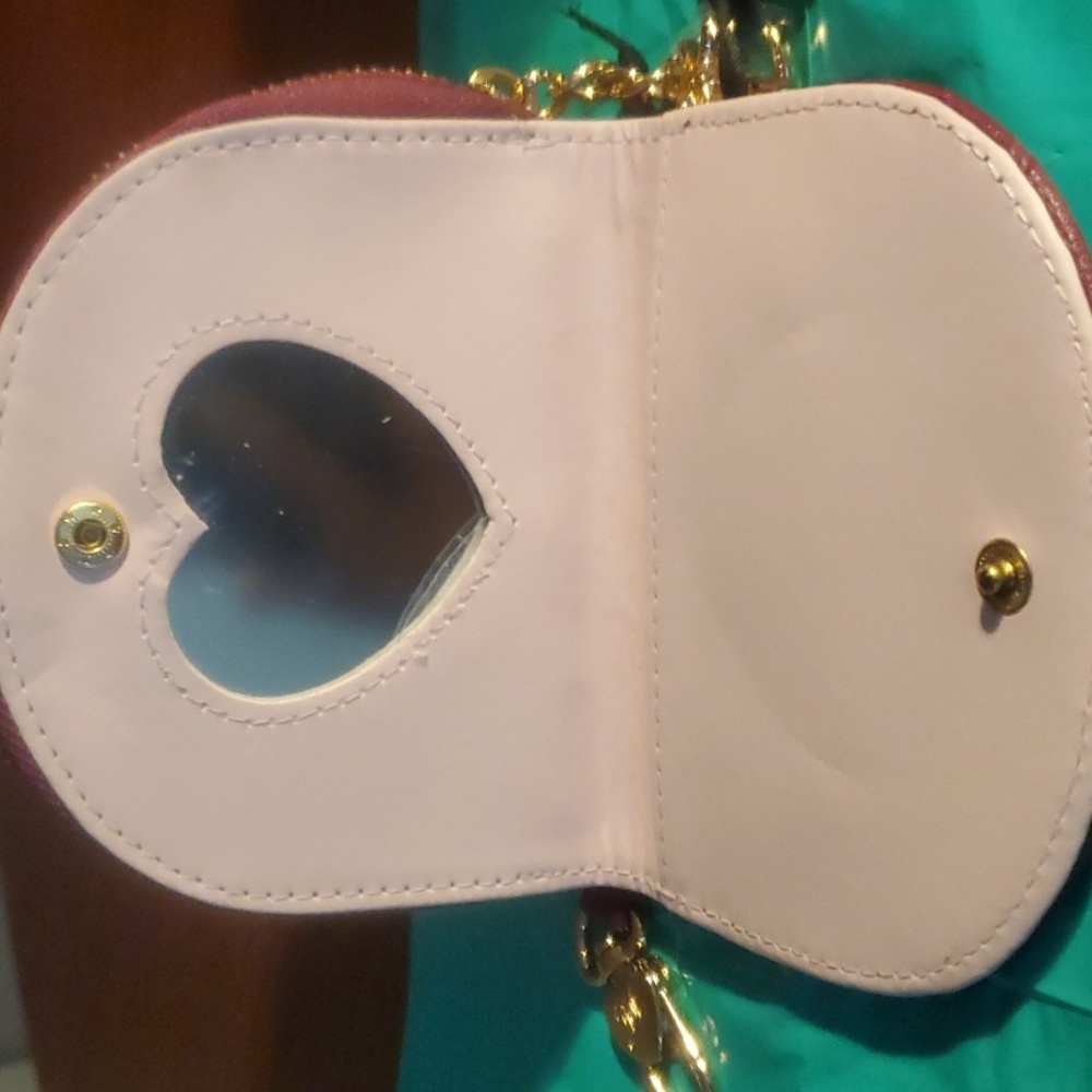 Juicy Couture Burgundy Coin Purse with Dividers For Cards Or Cash Gold Accents - Picture 3 of 8